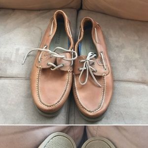 Men's leather Sperry boat shoes